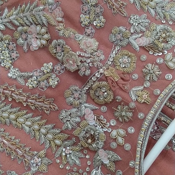 Pakistani designer wear - Picture 6 of 8